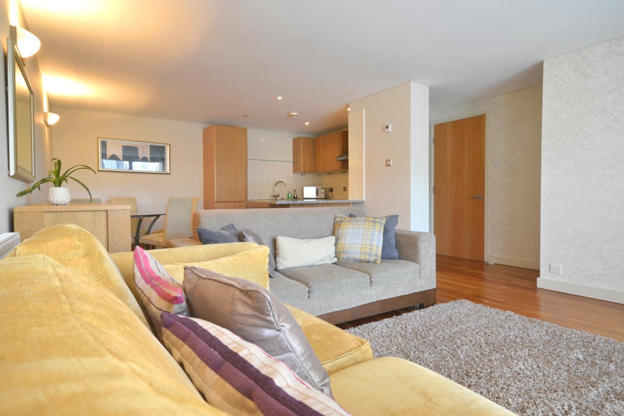 The Pavilions Apartment London